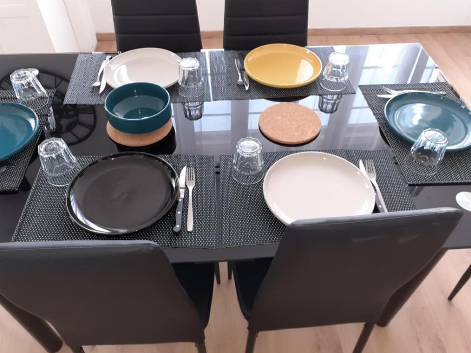 T2 Neuf Hypercentre 5 Couchages Apartment Saint-Quentin  Ngoại thất bức ảnh
